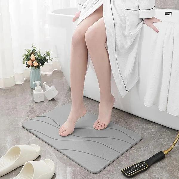 alt="Diatomaceous Earth Stone Bath Mat - Stream Texture3"